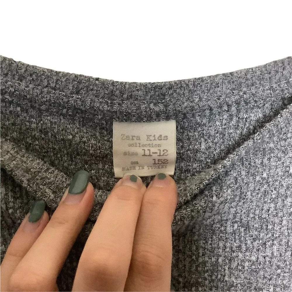 Zara Girls‎ 11-12 Long Sleeve T Shirt Gray Crewneck Love Valentines